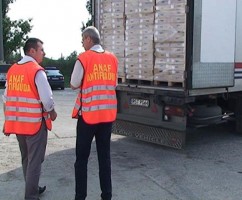 Peste 17.400 de perechi de încălțăminte în valoare de 1 milion de lei confiscate de inspectorii antifraudă, dintr-un singur transport 